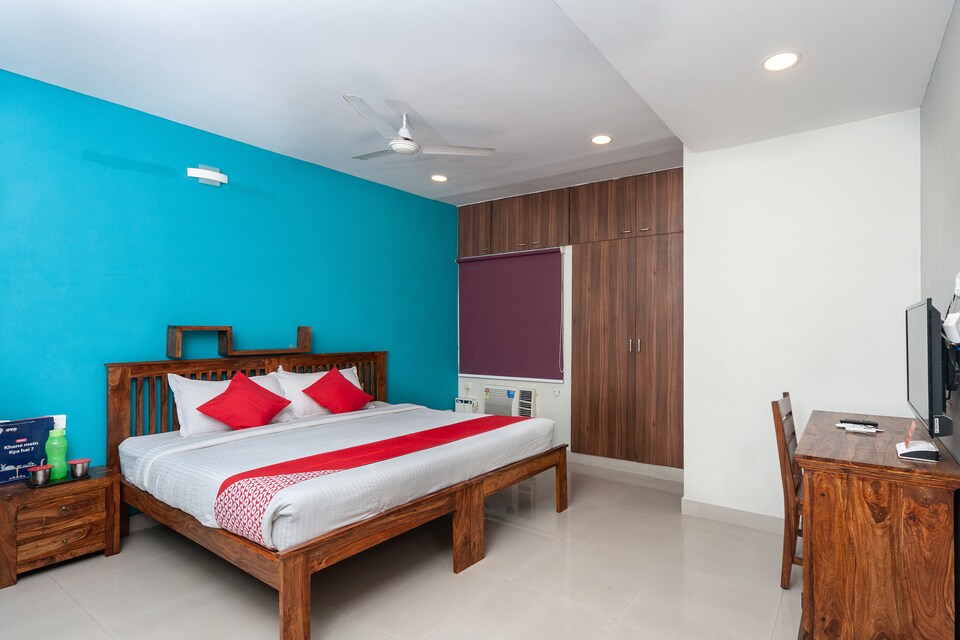 Live under CHN1612, T Nagar Chennai, Chennai