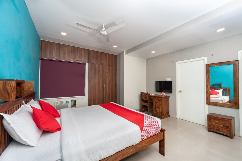 Live under CHN1612, T Nagar Chennai, Chennai