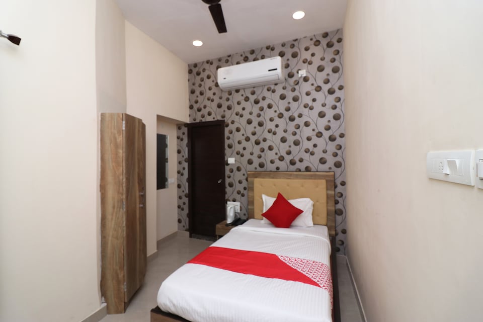  lIVE as KOL1699, Bhawanipore Kolkata, Kolkata