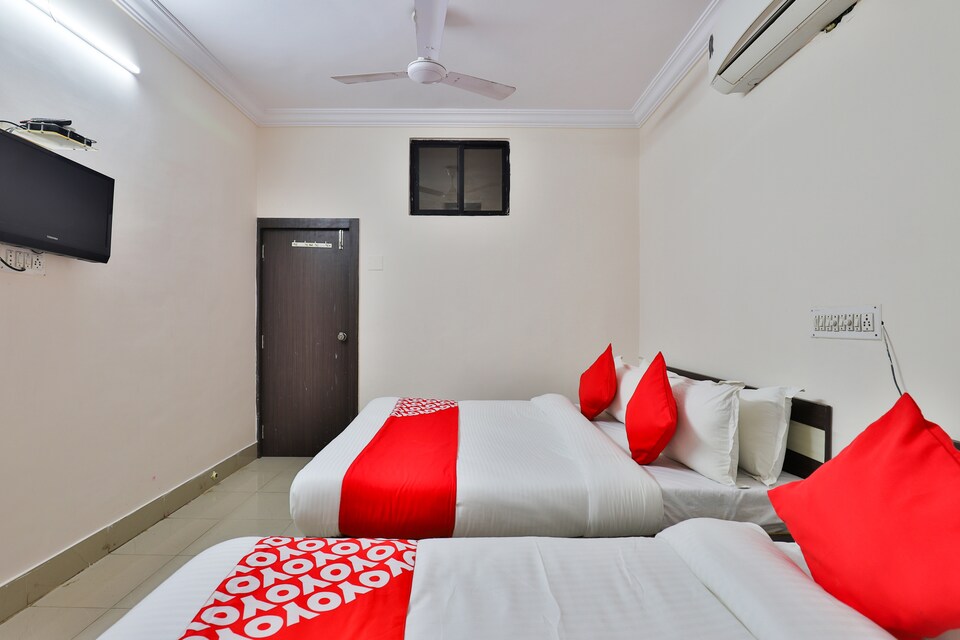 OYO 22020 Hotel Shakti, Dwarka, Dwarka