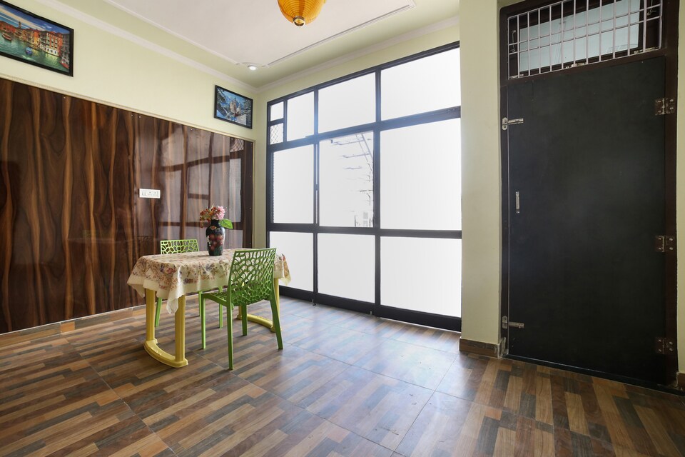 OYO Home 22024 Elegant 2BHK, Railway Station Jaipur, Jaipur