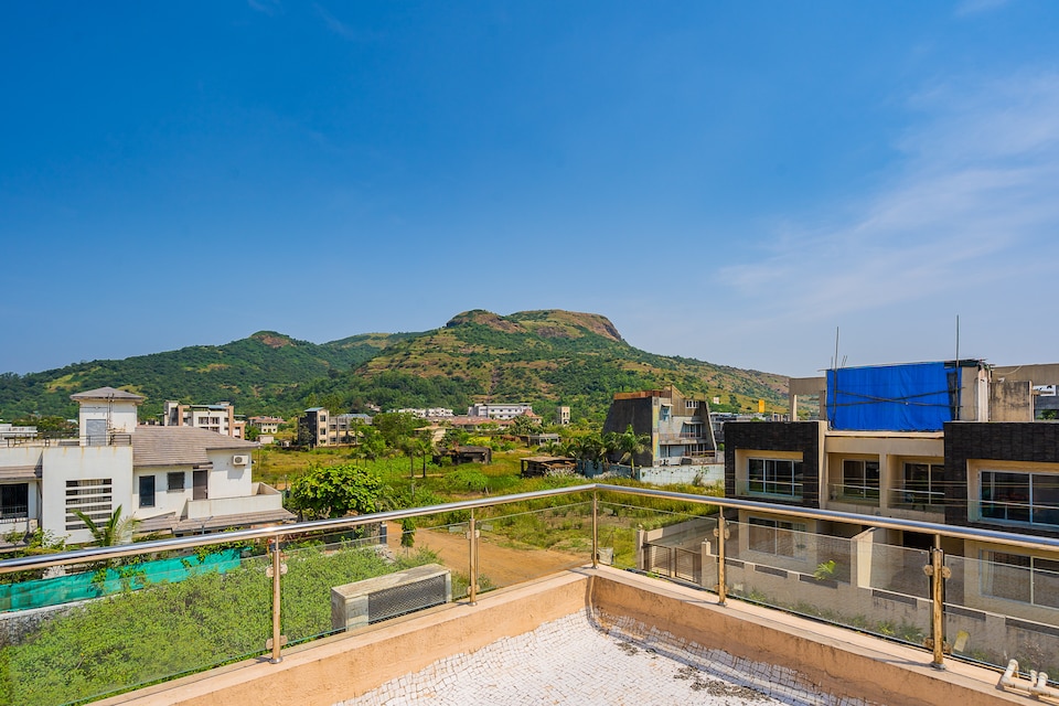 OYO Home 22027 Graceful 3BHK, Lonavala, Lonavala