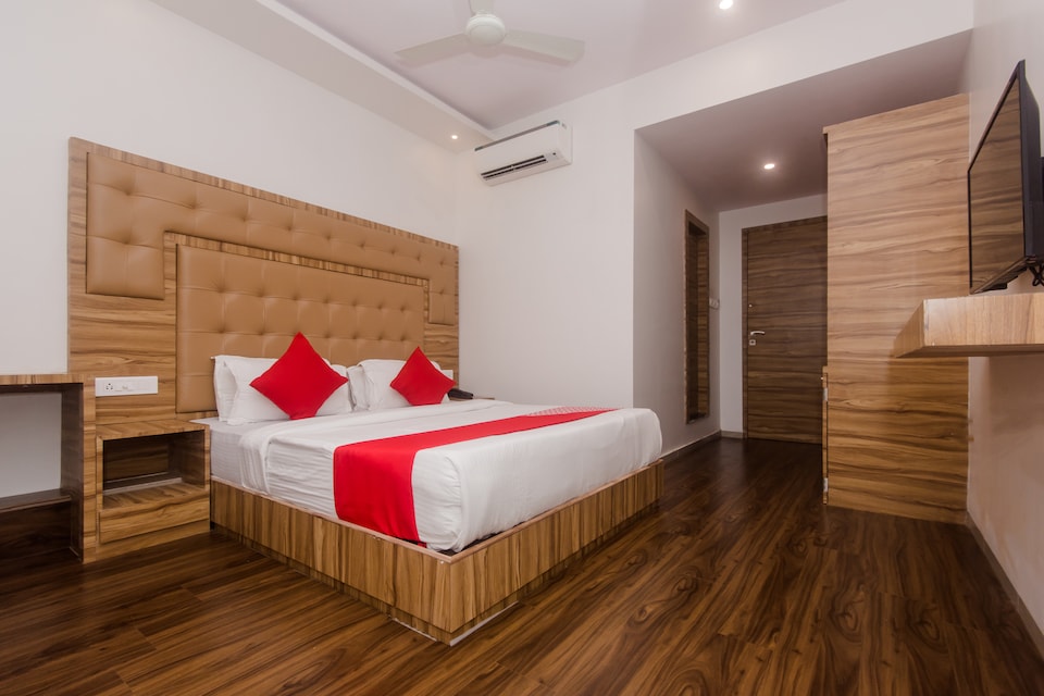 OYO 22039 Hotel Bkc Grand, Mumbai BKC, Mumbai