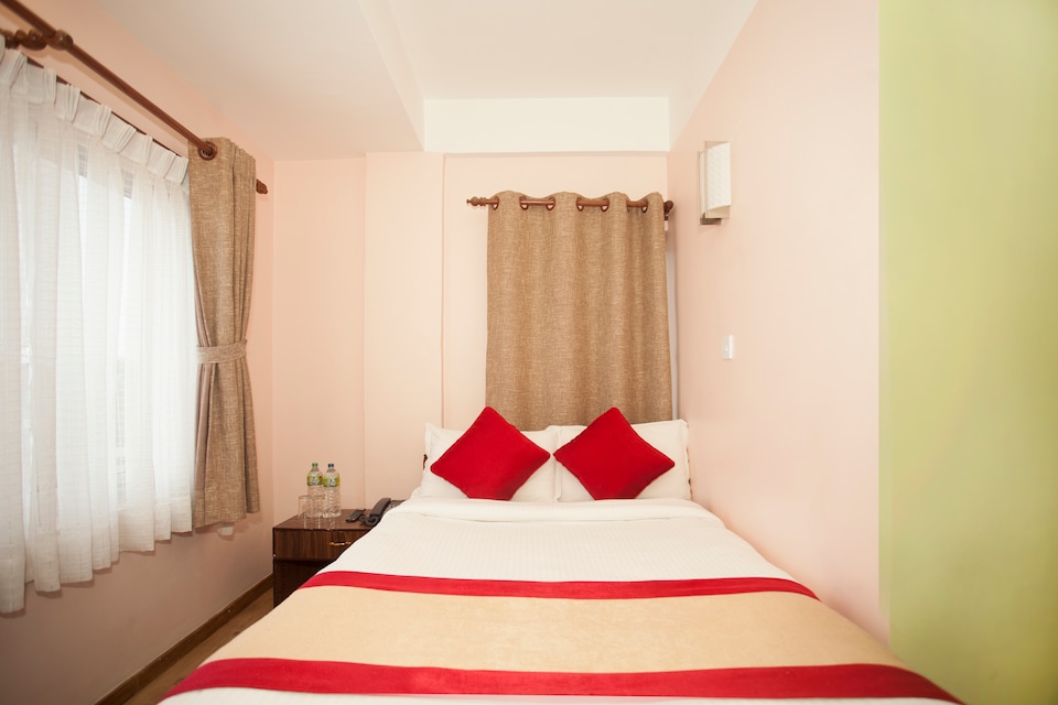 OYO 207 hotel cirrus, Nagarkot, Nagarkot