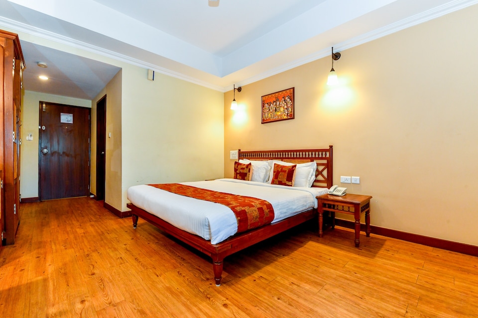 OYO Aramana Hotel, Kalady Kochi, Kochi