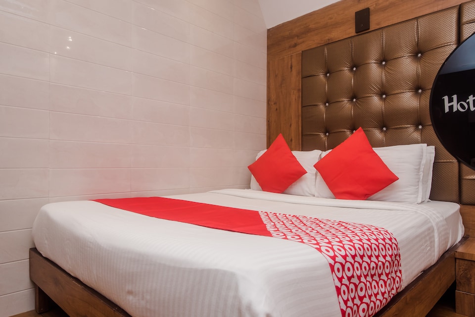 OYO 22055 Dadar Residency, Mumbai Dadar-Worli-Parel, Mumbai