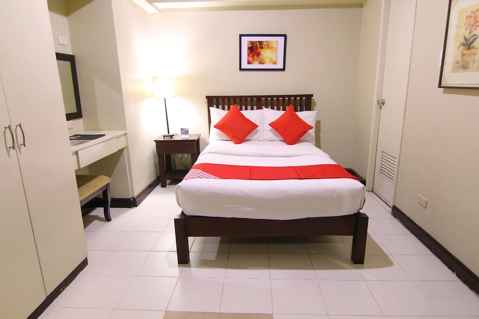 OYO 103 Artina Suites Hotel, Bel-Air Manila, Makati City