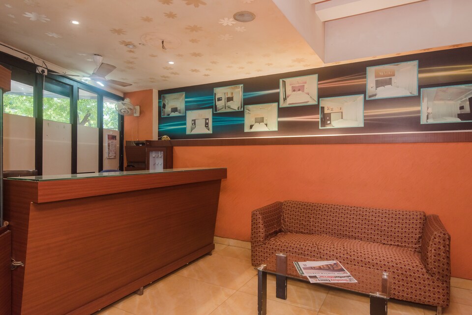 OYO Hotel Khwaishh Presidency Near Infiniti Mall, Mumbai BCEC, Mumbai