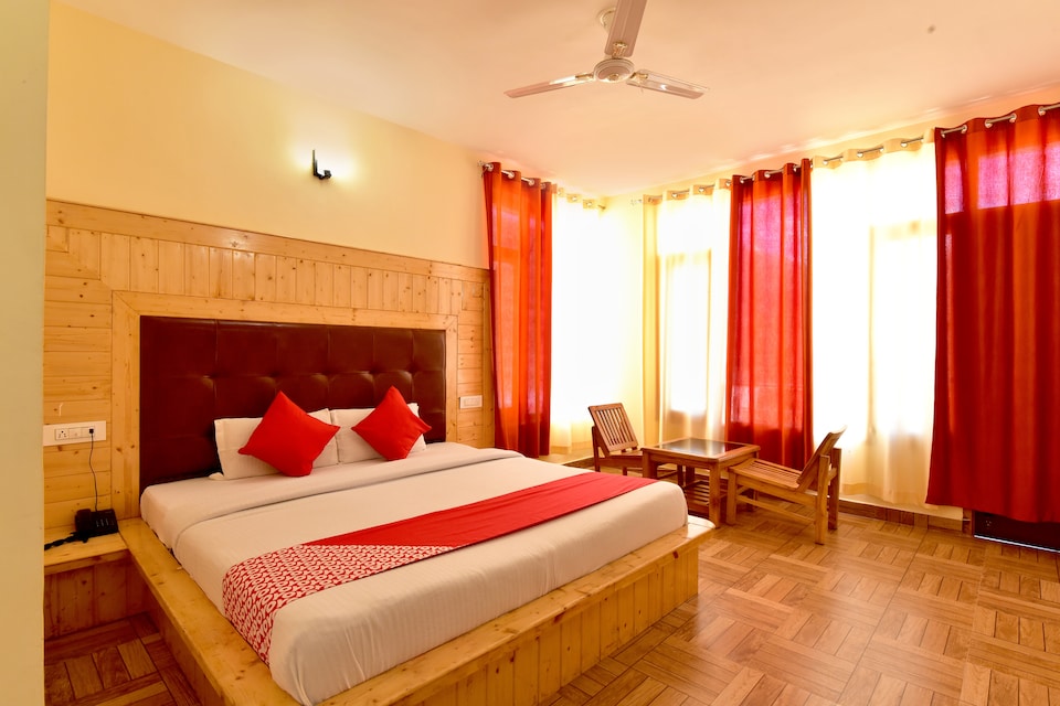 OYO 22069 Forest View Homes, Hadimba Temple Road, Manali