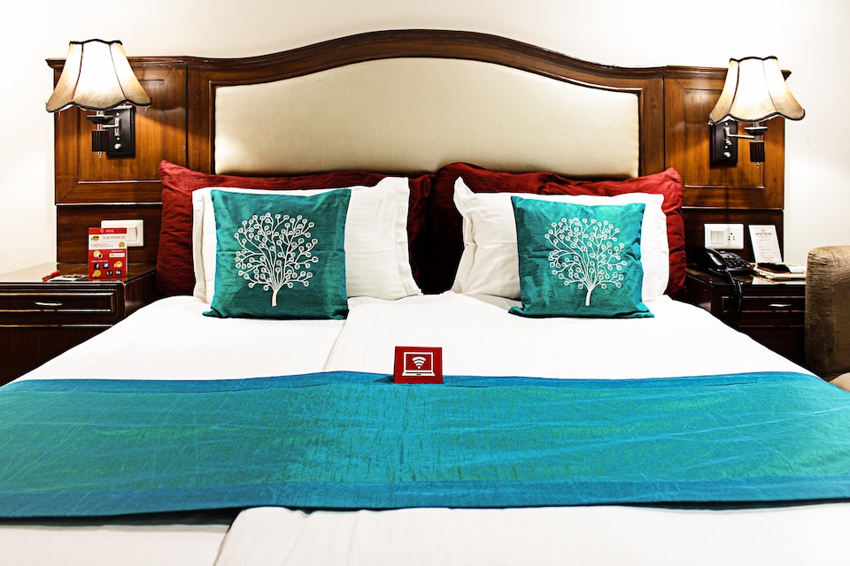 OYO 3006 Hotel Metro Agra 1, Corporate Complex, Agra