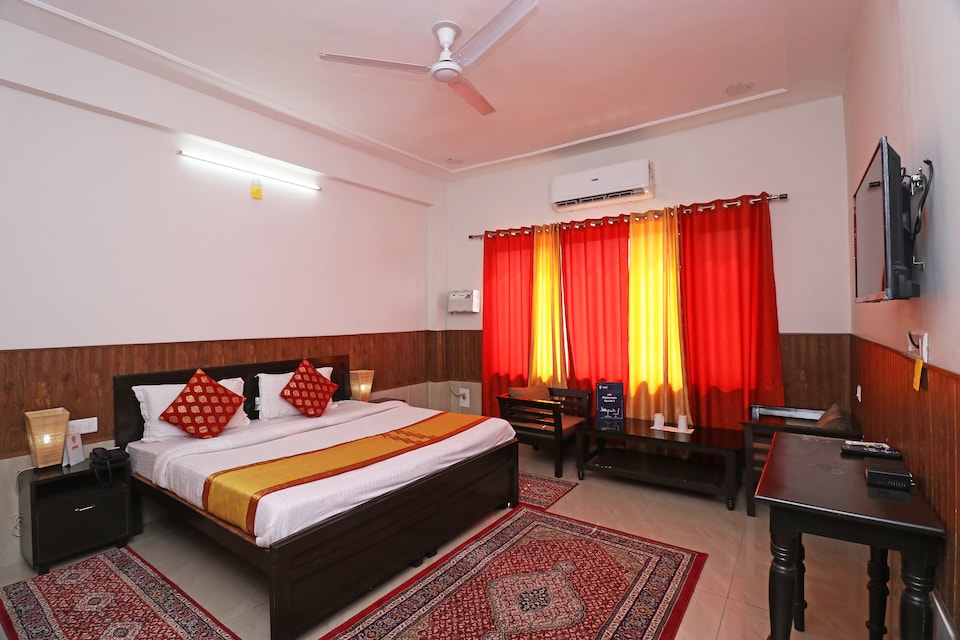 OYO Shikargah, Jammu, जम्मू