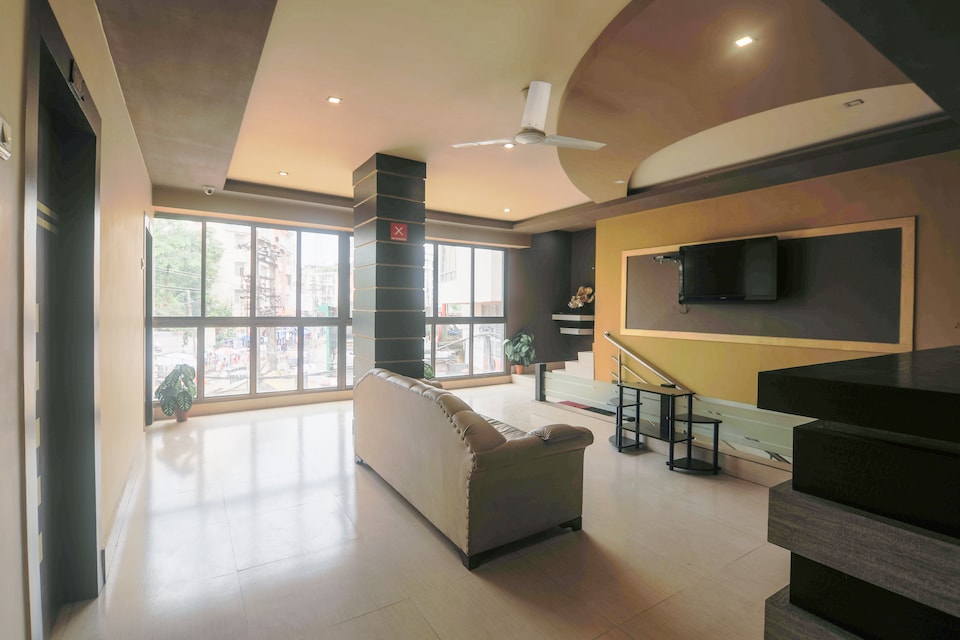 OYO Hotel Aryan Grand, Pan Bazar Guwahati, Guwahati