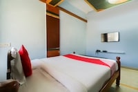 SPOT ON S L N LODGE & BOARDING