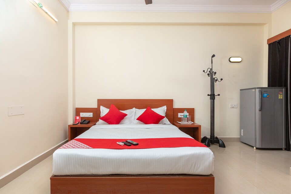 OYO 22105 Hotel Half Moon Inn, Sriperumbudur Chennai, Chennai
