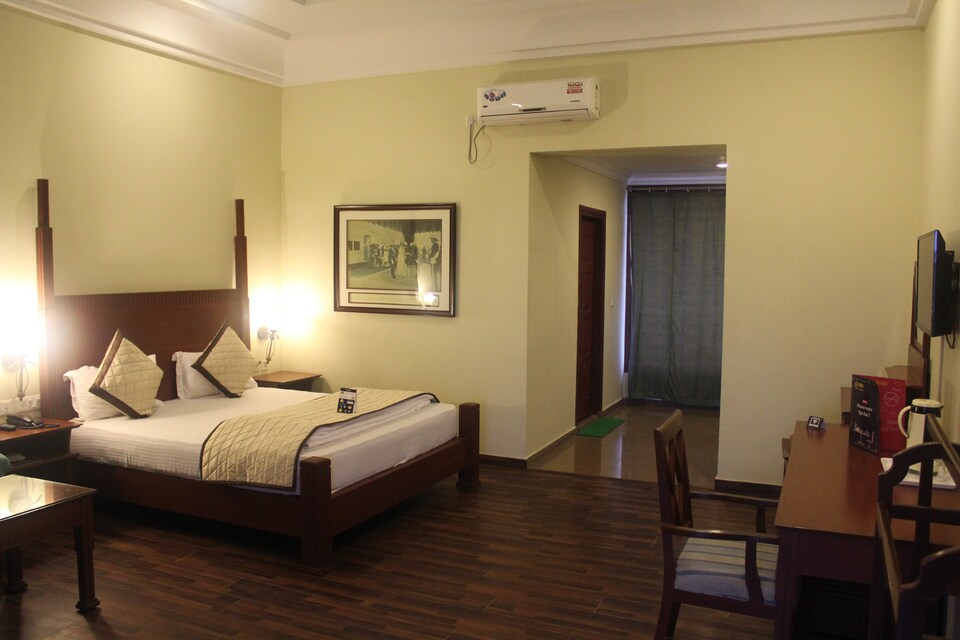 OYO 3010 Chanakya BNR Hotel, CT Road Puri, Puri