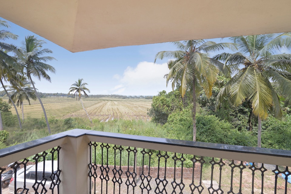 OYO 22108 Field View 2BHK, South Goa, Goa