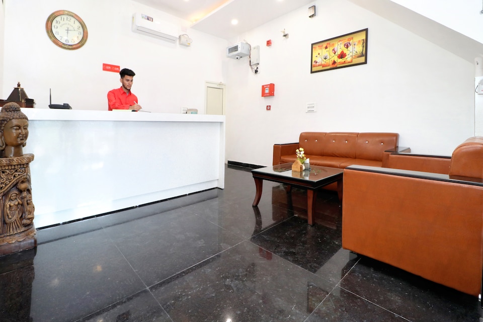 OYO 22115 Hotel D Plaza, Zirakpur, Zirakpur