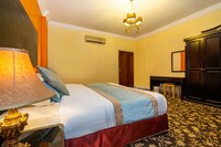 OYO 125 Al Hamra Palace