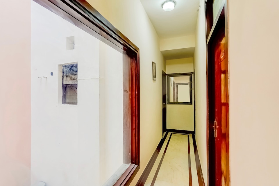 Hotel O Le Regent, Cyber City, गुड़गांव