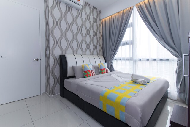 OYO Home 460 Robertson 1BR
