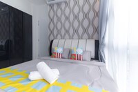 OYO Home 460 Robertson 1BR