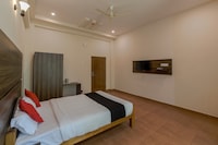 Hotel O J K Golden Embassy