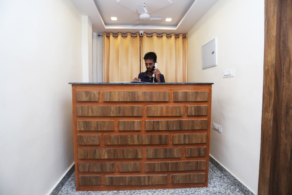 LIVE as VNS774, Cantt, Varanasi