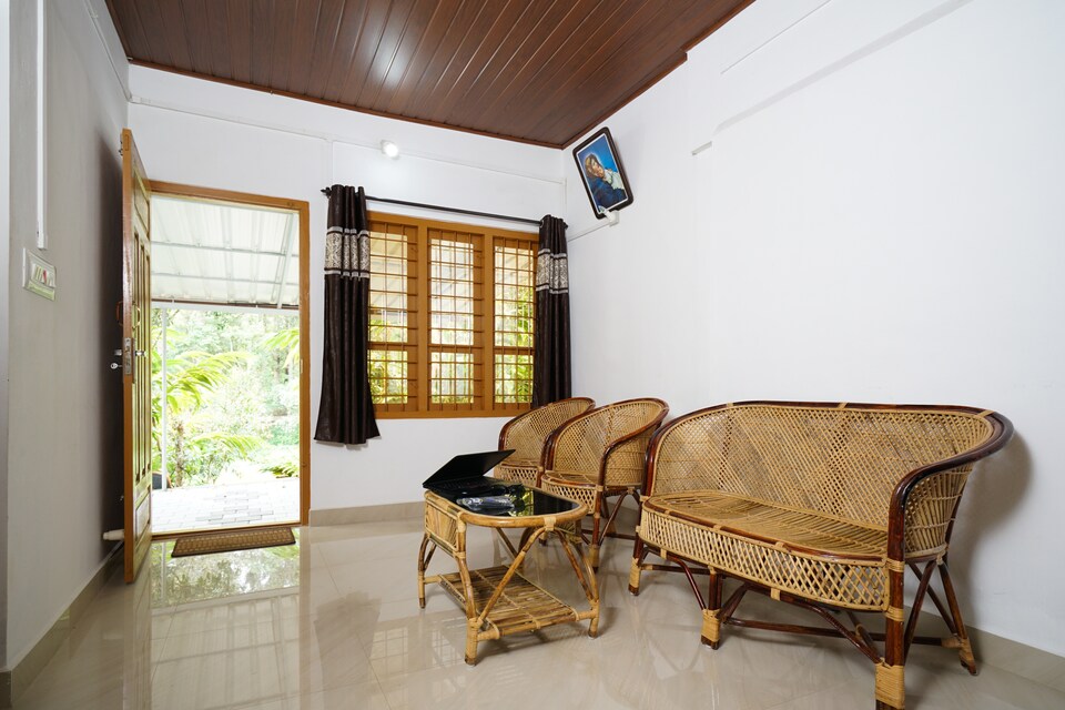 OYO Home 22236 Swiss Villa, Anachal, Munnar