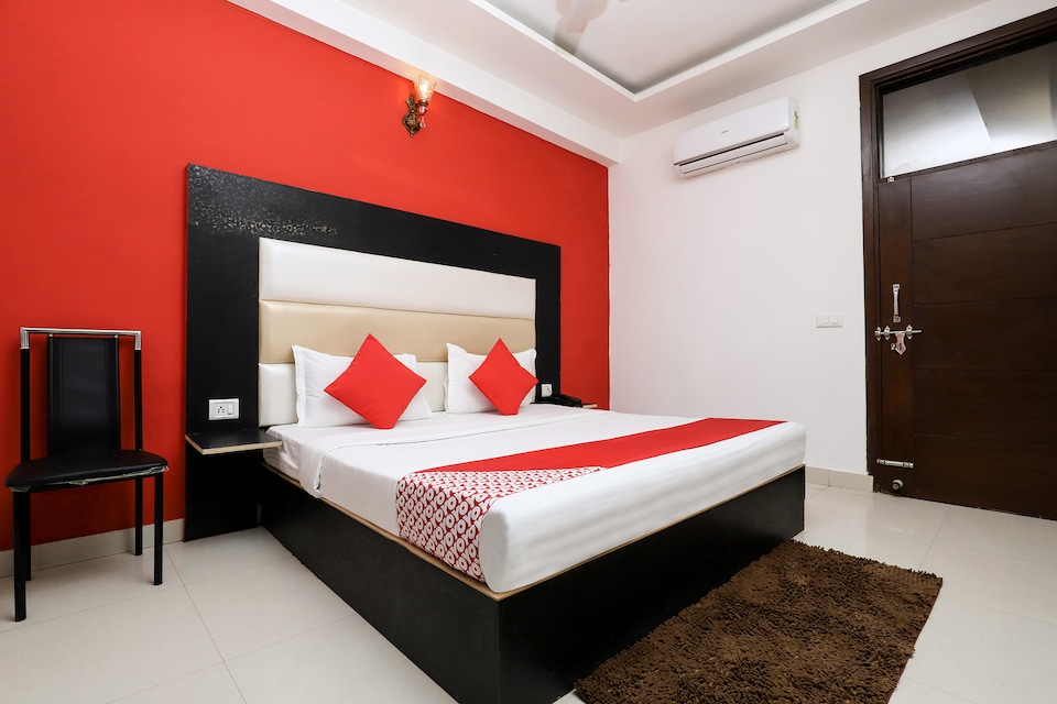 OYO 22237 Blu Stone , Airport Delhi, Delhi Transit