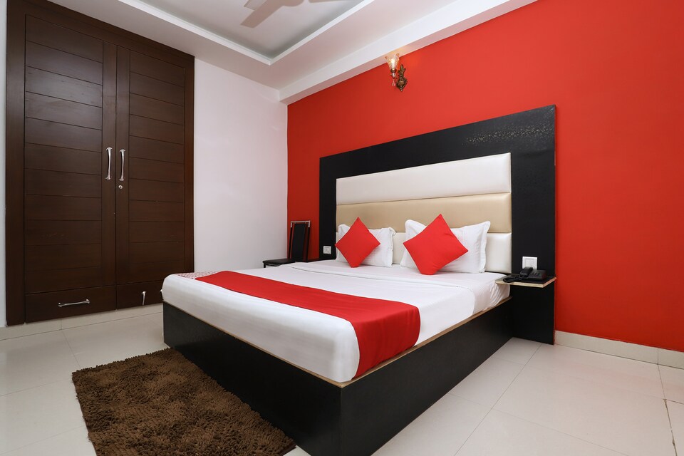 OYO 22237 Blu Stone , Airport Delhi, Delhi Transit