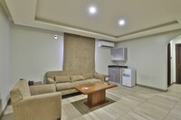 OYO 126 Dome Suites Al Mursalat