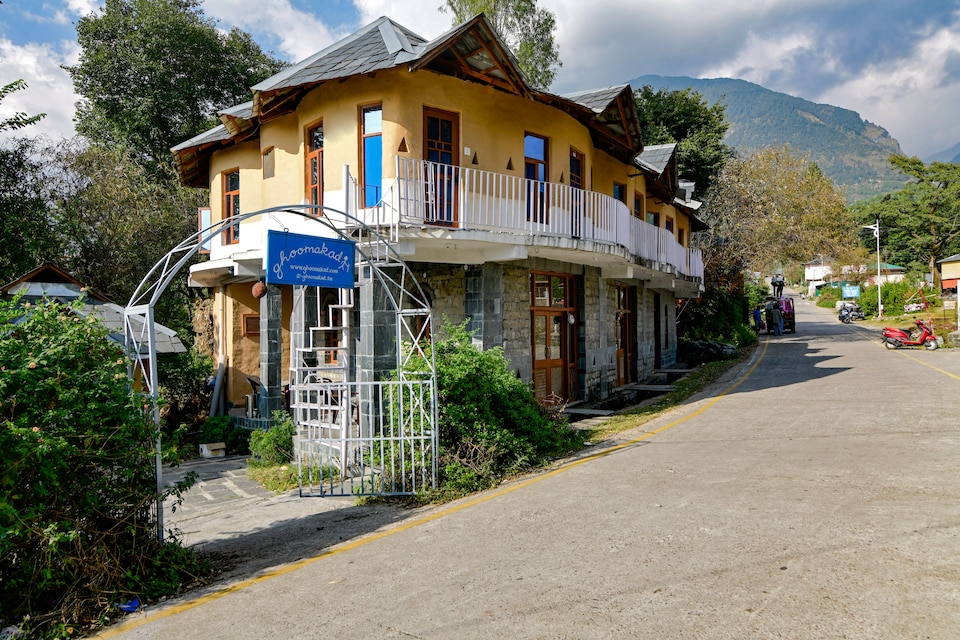 OYO Home 22284 Traditional 2BHK Rakkar, Dharamshala, Dharamshala