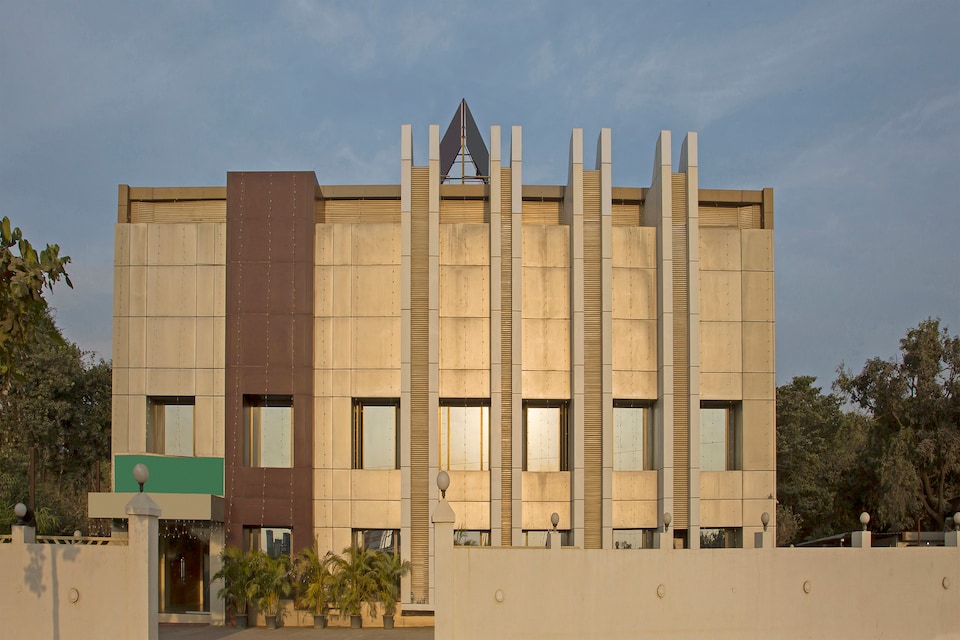 OYO 22290 Hotel Sunshine Residency, Mumbai Vasai-Virar-Naigaon, Mumbai