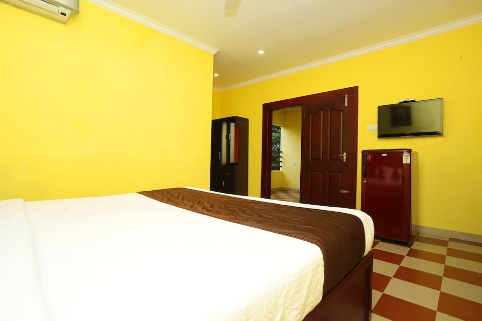 OYO Sheelisach Inn, Sultan Bathery, Wayanad