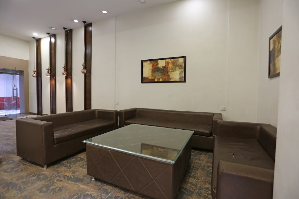 Hotel O Rajdoot Gaurav , Hamidia Road Bhopal, भोपाल