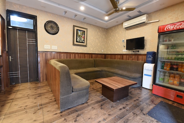 Hotel O Discovery Inn