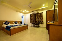 OYO Hotel Riya Grand Near Birla Mandir