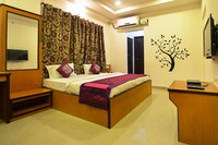 OYO Hotel Riya Grand Near Birla Mandir
