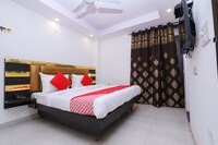 Delhi Starting    499 Upto 75  OFF 106 Delhi