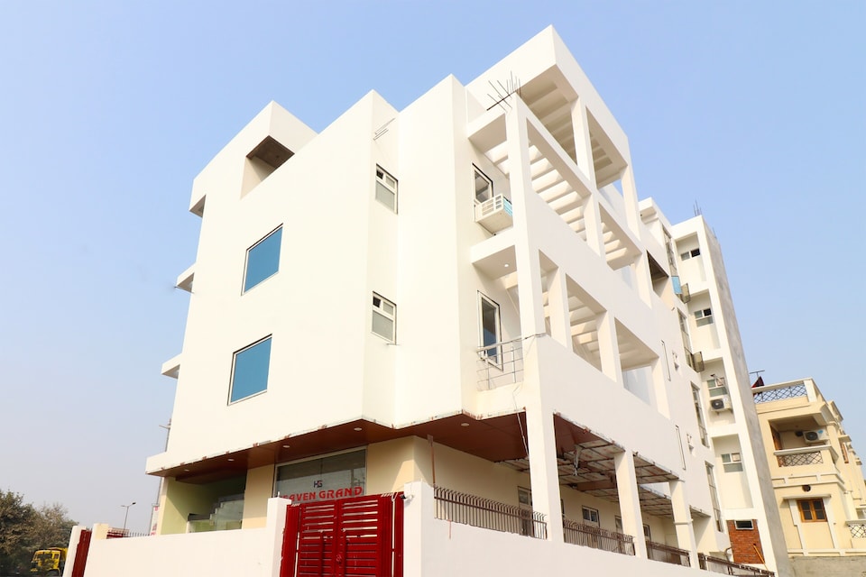 Collection O Heaven Grand Near Indira Nagar Metro Station, Gomti Nagar Lucknow, Lucknow