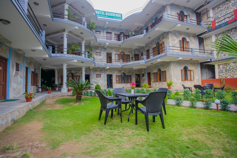 OYO 223 Hotel Bien Venue, Pokhara, Pokhara