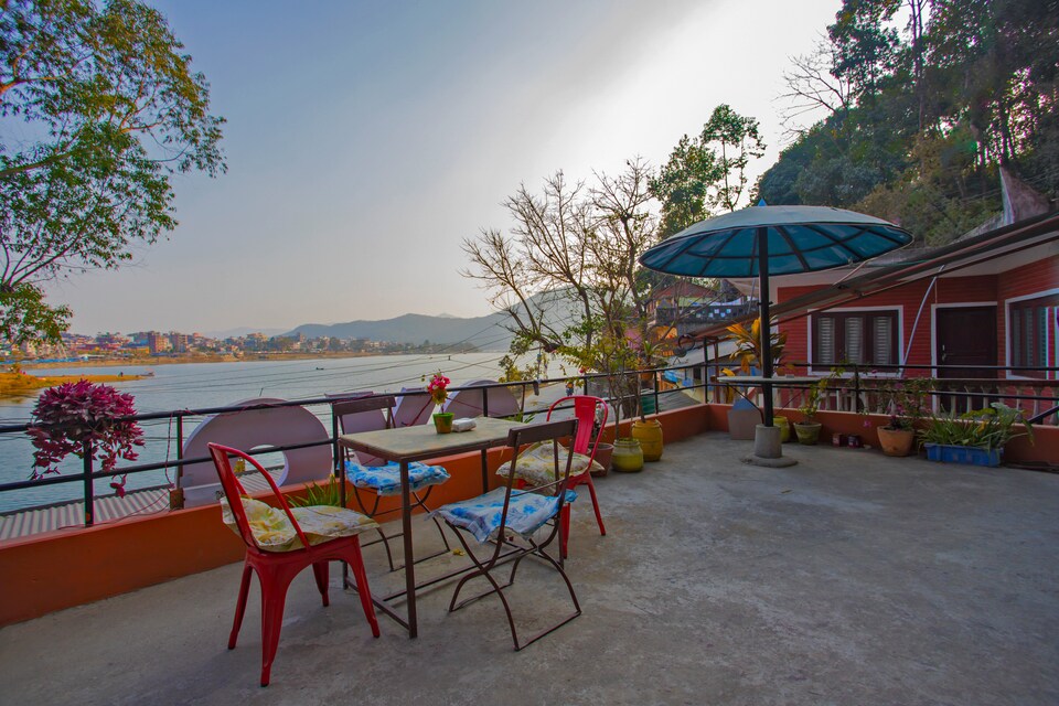 OYO 225 Hotel Fewa Corner, Pokhara, Pokhara