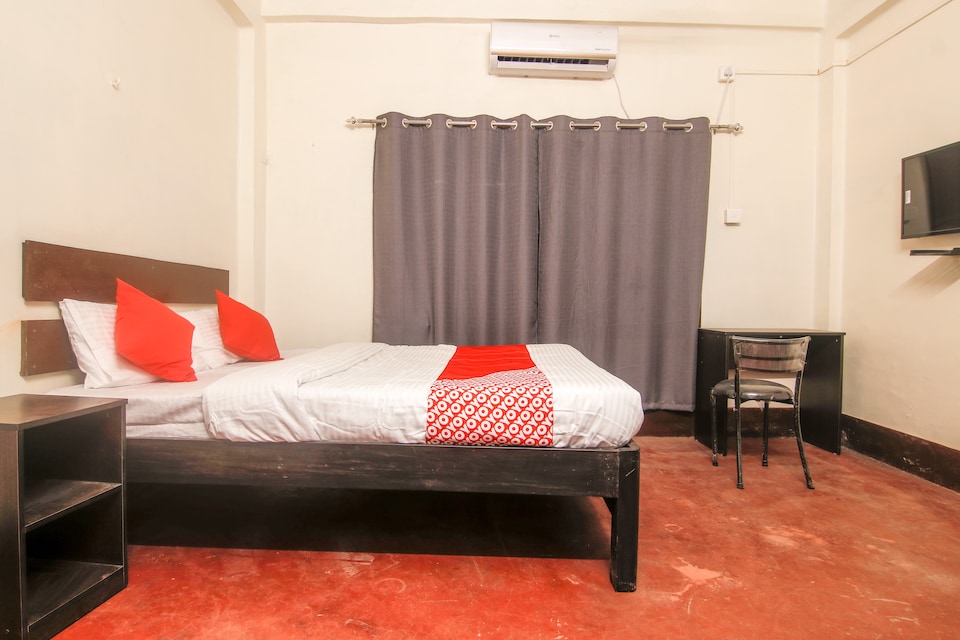 LIVE as GHY871, Platan Bazar Guwahati, Guwahati