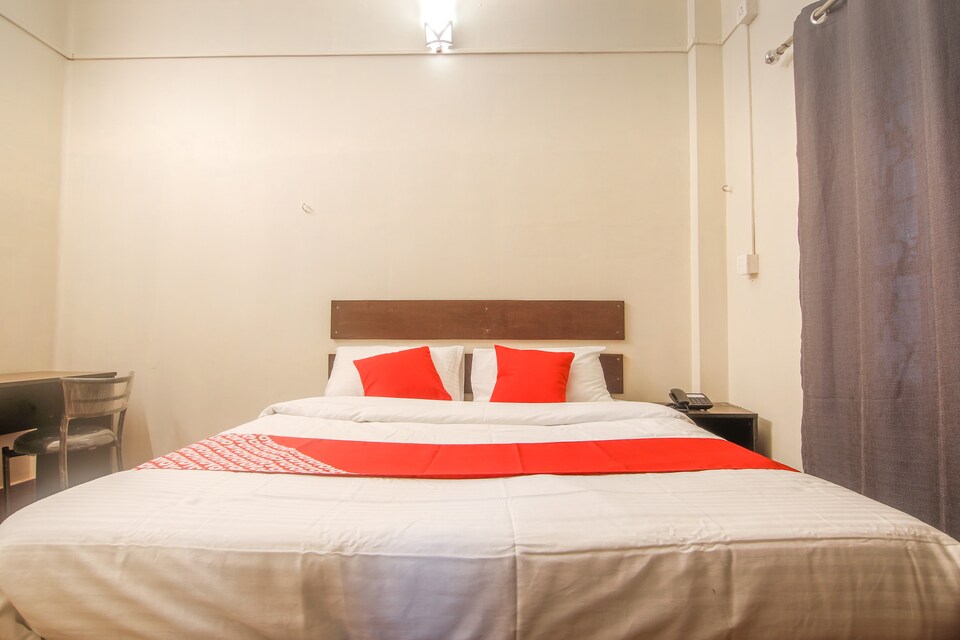LIVE as GHY871, Platan Bazar Guwahati, Guwahati