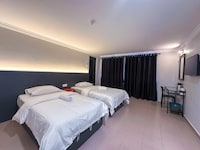 Super OYO 473 Comfort Hotel 2