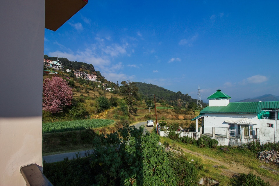 OYO Home 22438 Valley View 2BHK, Bhowali Nainital, Nainital