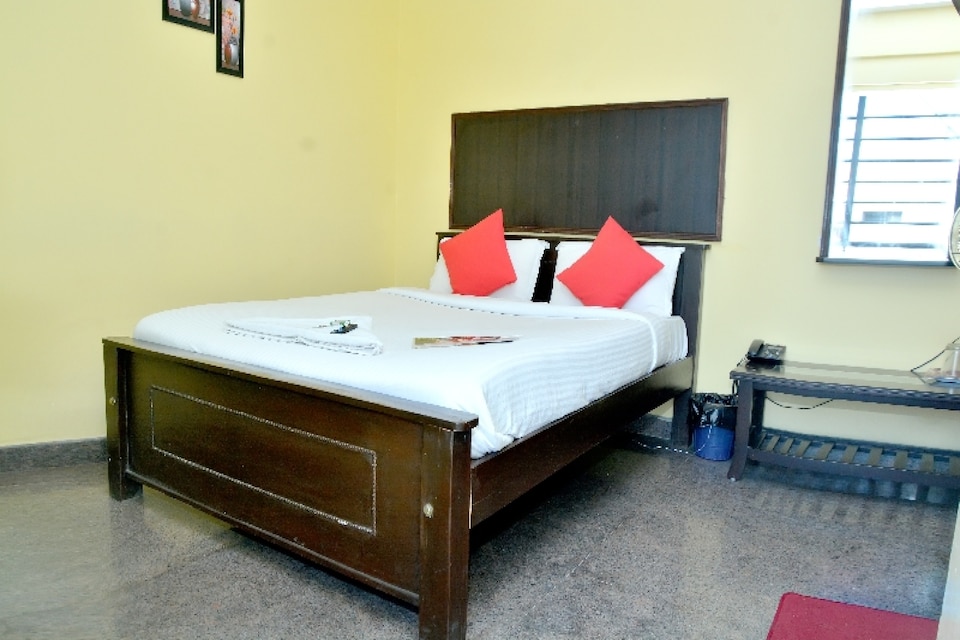 OYO 22471 Middle East Residency, Yeshwantupur Bangalore, Bangalore