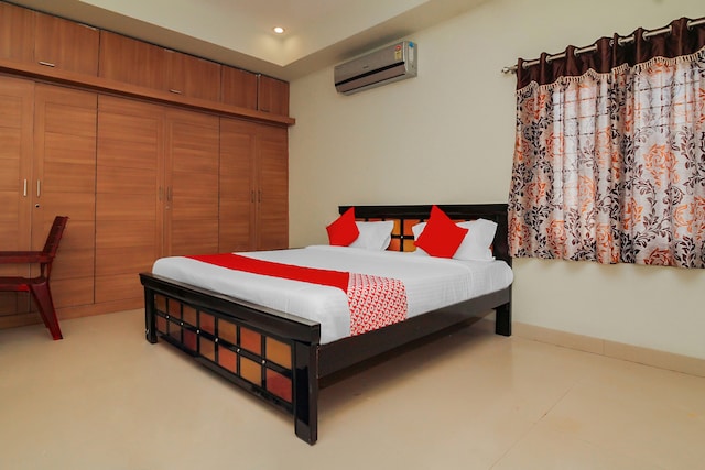 OYO Neon Homes Near Alcazar Mall