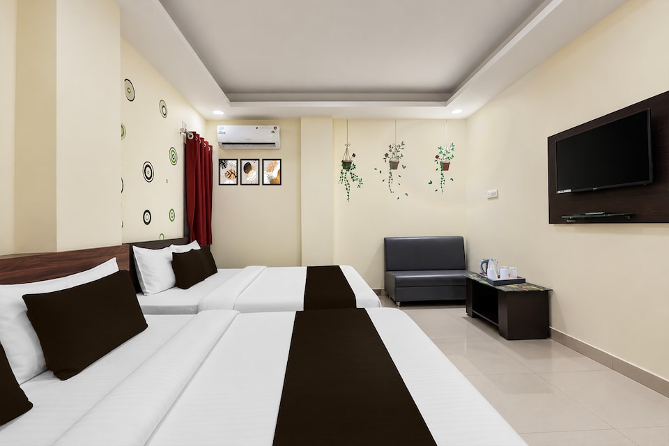 Townhouse Hoshangabad Road Formerly Saanvi Paradise, Hoshangabad Road, Bhopal