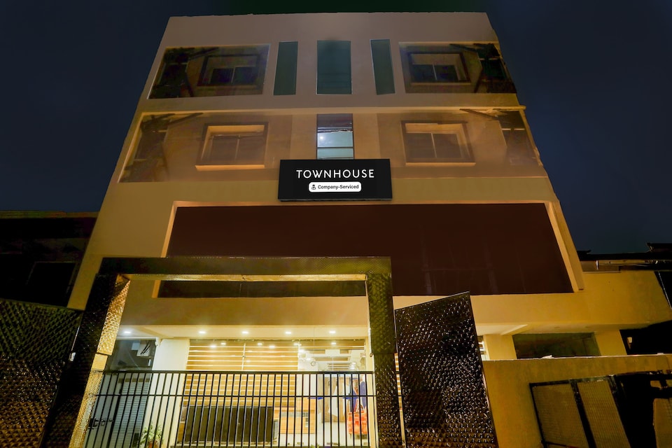 Townhouse Hoshangabad Road Formerly Saanvi Paradise, Hoshangabad Road, Bhopal